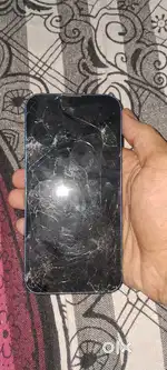 Iphone 13 for sell. If u want to unlock then contact me
