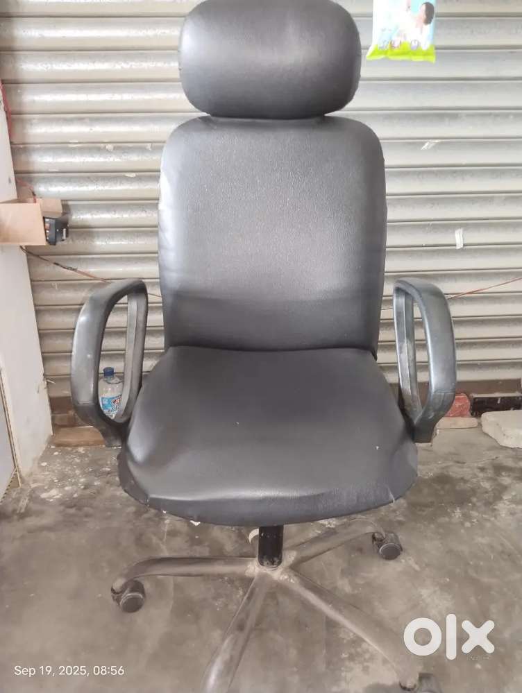Chair medical, Shops. Good condition and full comfortable.
