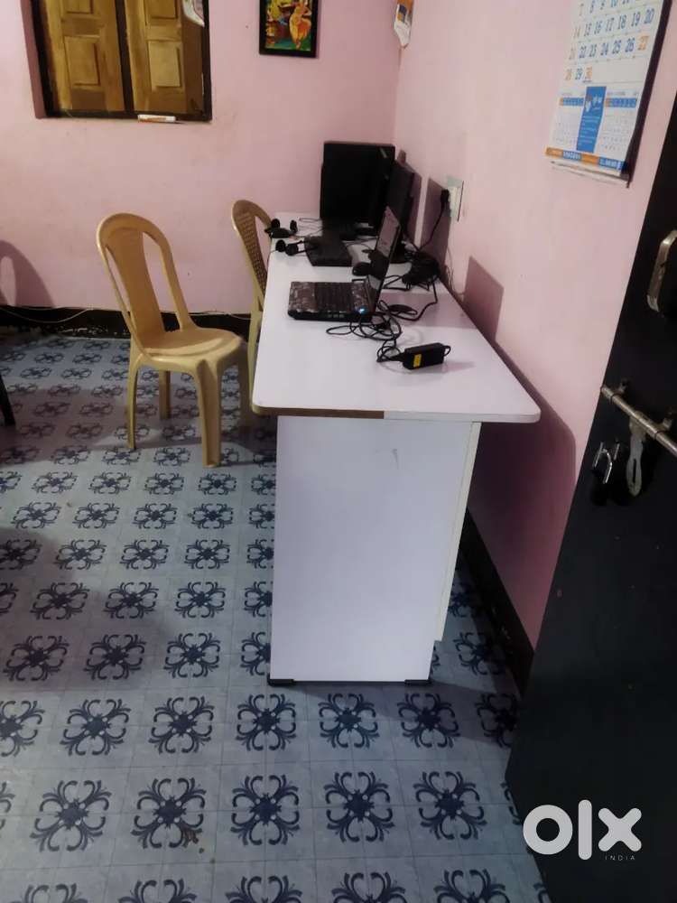 3 Seated 2 computer lab table