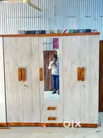 BRAND NEW  5 DOORS WARDROBE