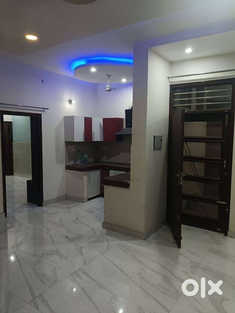 2 BHKL SEMI FURNISHED NEAR KRISHNA ENCLAVE DHAKOLI