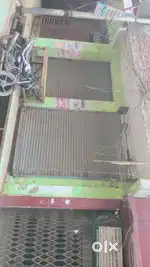 18 by 18 ki corner shop Amdukhan road pr cafe hotel rent resale ke liy