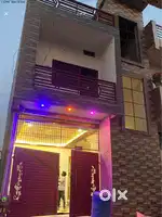 Corner duplex nagar nigam ke andar azamgarh road par goithaha me 1