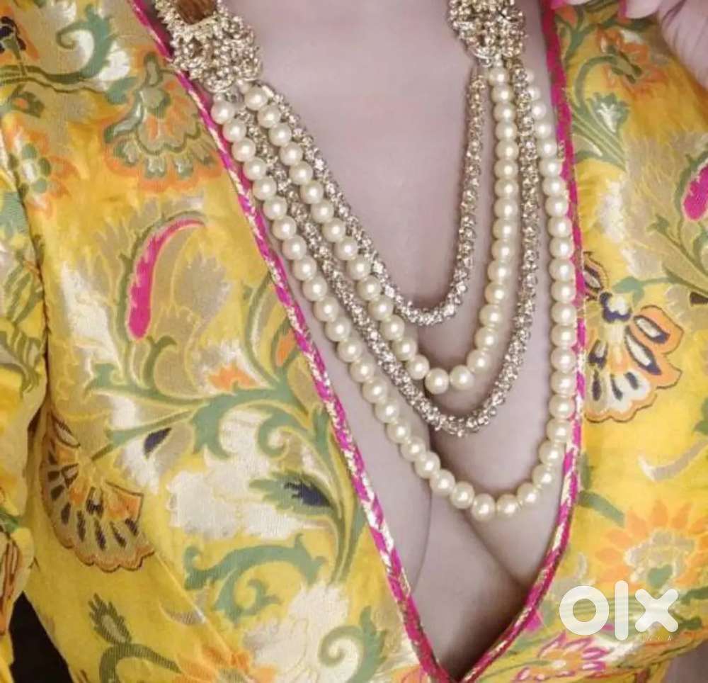 Female for instagram handling and photoshoot