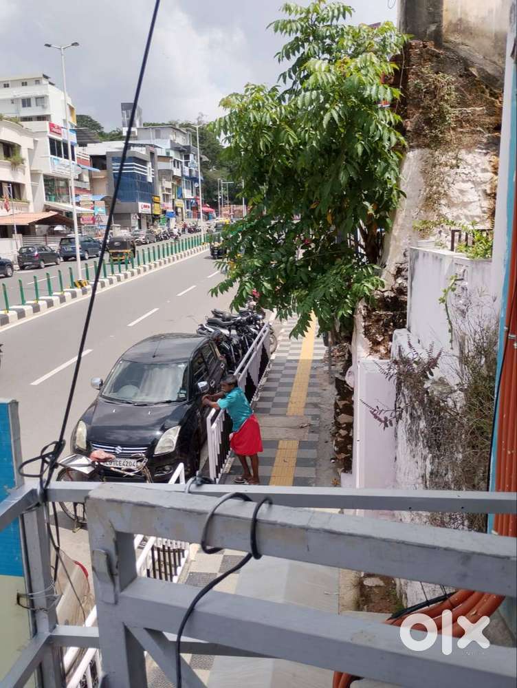 HOUSE FOR RENT AT THYCAUD