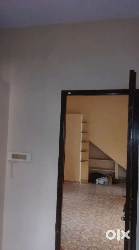 1 BHK senneerkuppam  vethala thottam( SA ENGG COLLEGE)