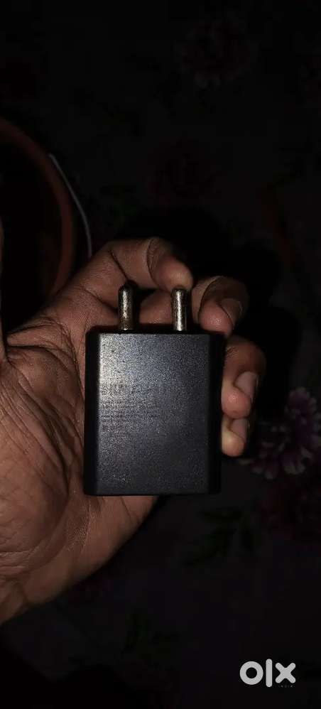 Samsung ke phone ka charger