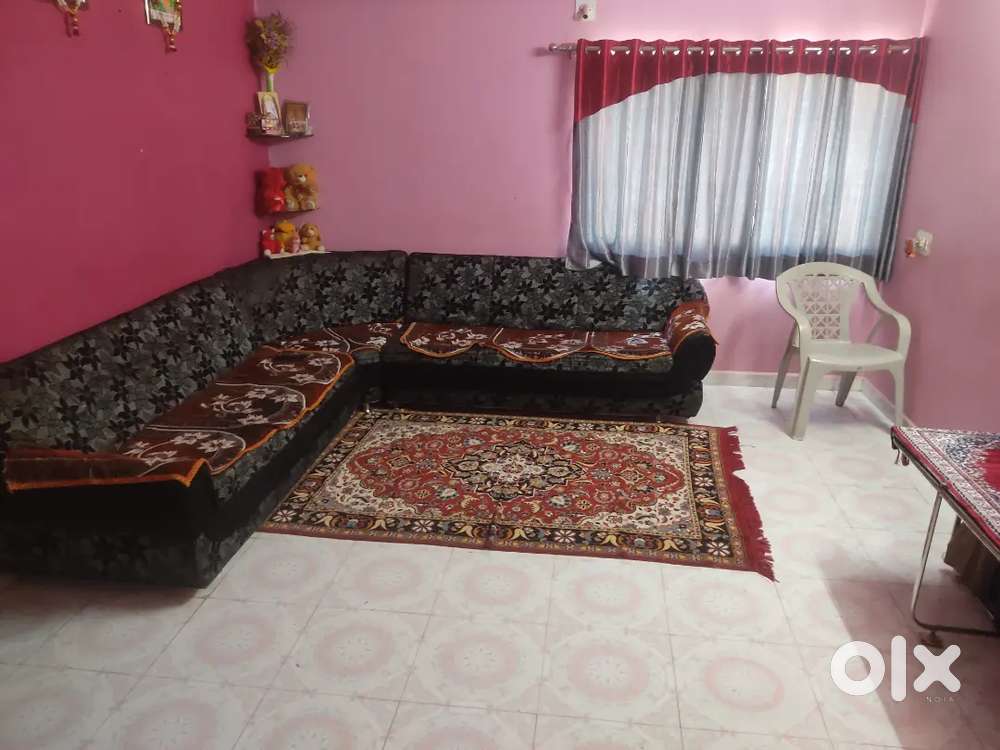 Spacious 2BHK flat in centre of the city at prime location