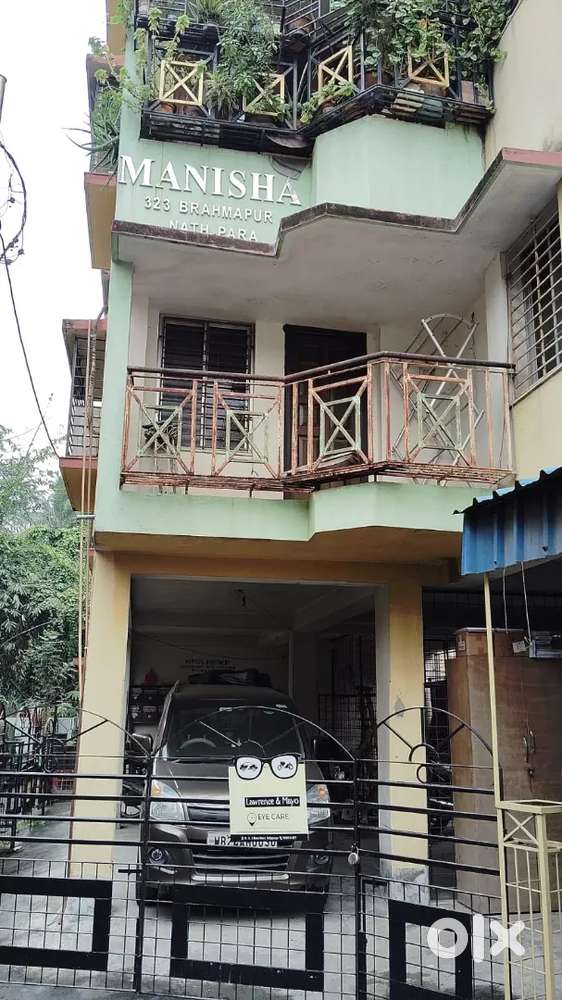 Good condition,15 years old, brokerage 2% applicable