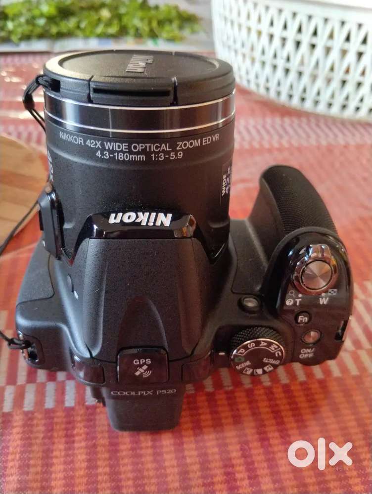 DSLR in brand new condition and never used