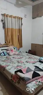 Need two bachlor female flatmates