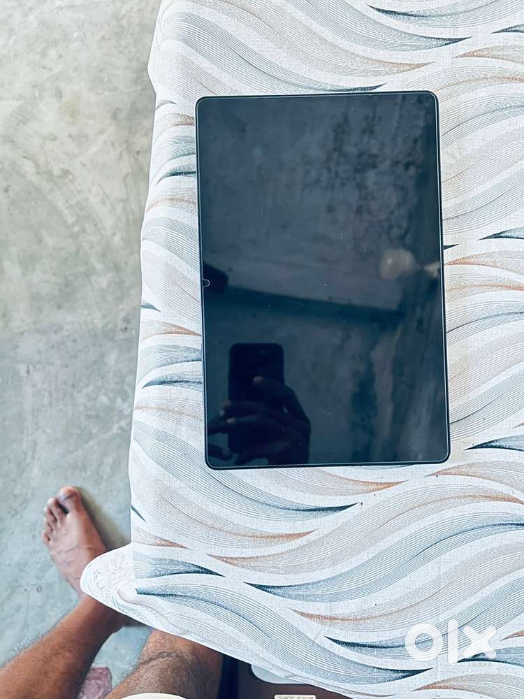 Corner par thoda sa scherch h bus