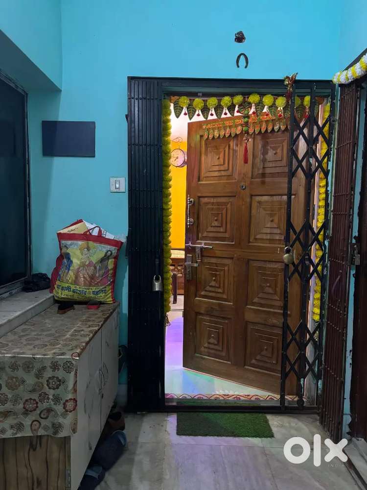 Well decorated semi decorated 2 BHK flat