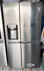 LG Side by side fridge