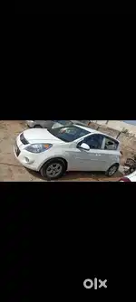 Hyundai i20 Diesel Sportz, 2011, Diesel