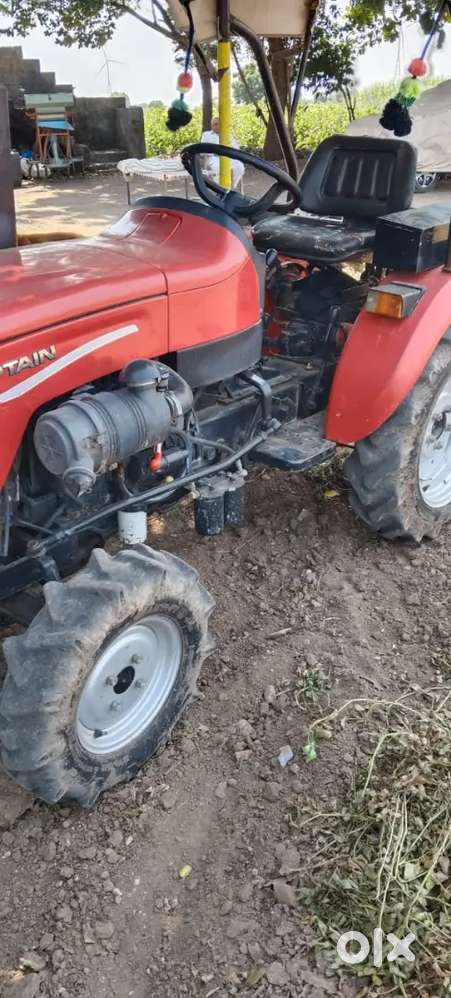Caption 25HP 4x4 tractor set