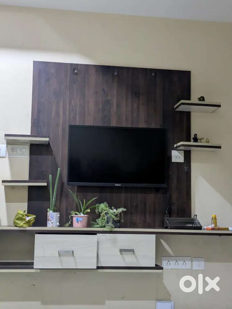 Renting 1 room of 2BHK apartment