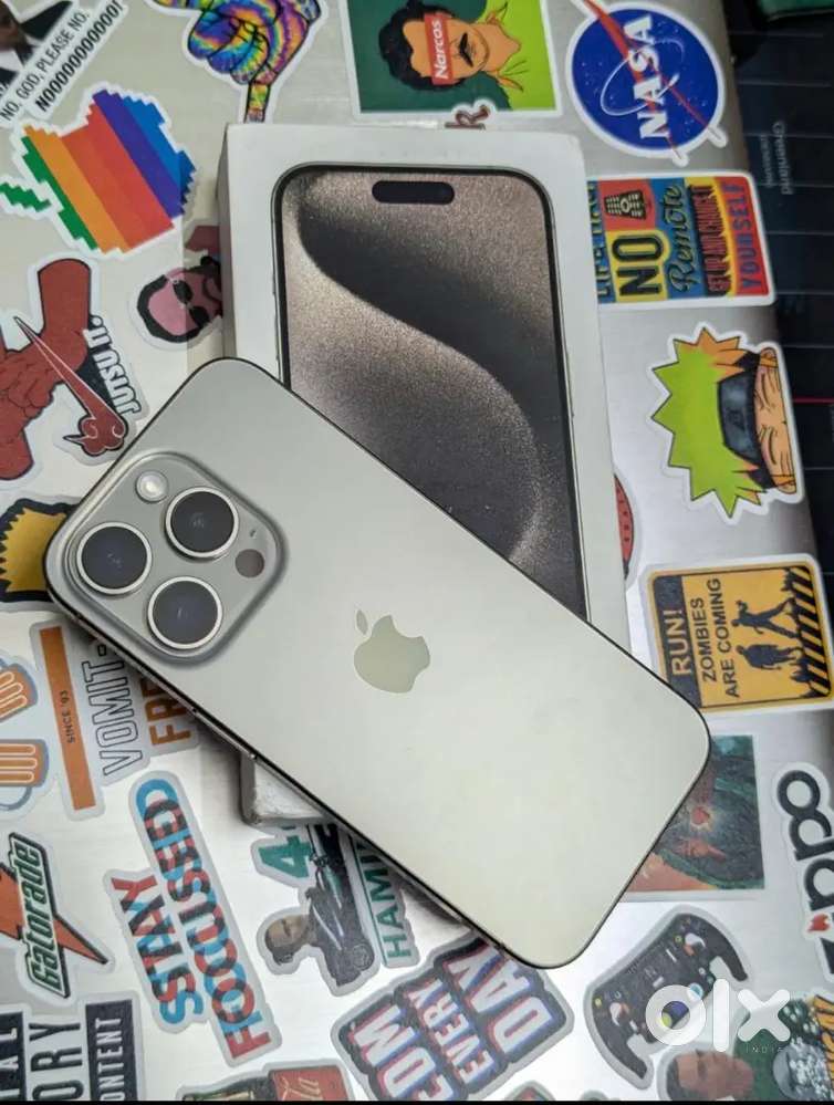 iPhone 15 pro 128gb Natural Titanium awesome condition