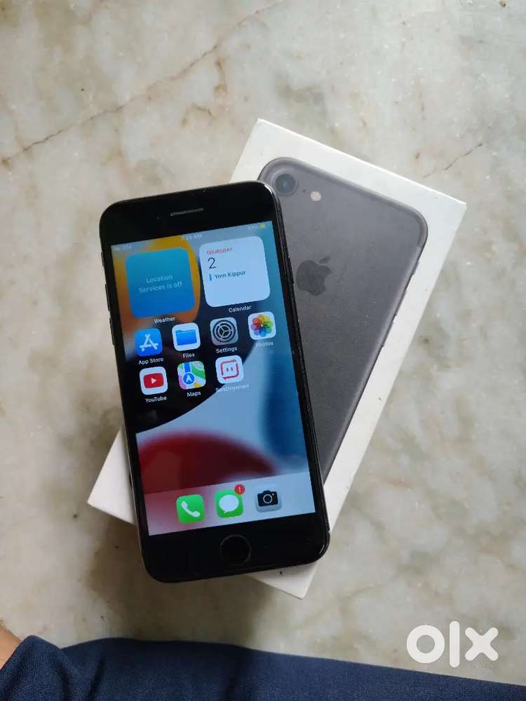 I phone 7 (32 gb)