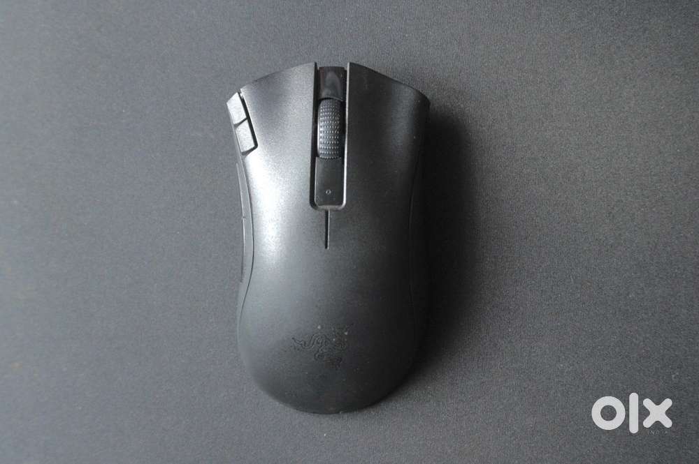 Razer Deathadder V2 x hyperspeed wireless gaming mouse