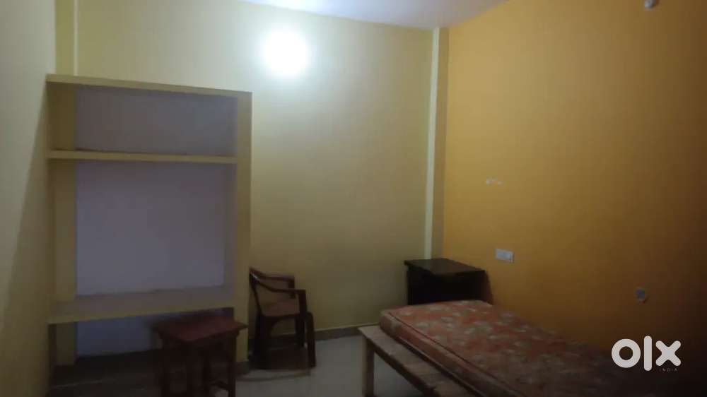 1 bhk floor for rent