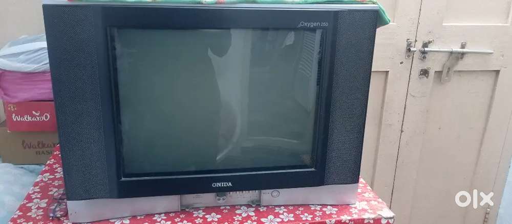 Onida color tv