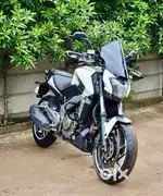 BAJAJ DOMINAR 400