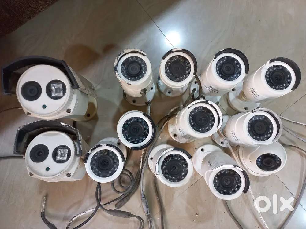 Hikvision CCTV HD Color 13 Camera Set