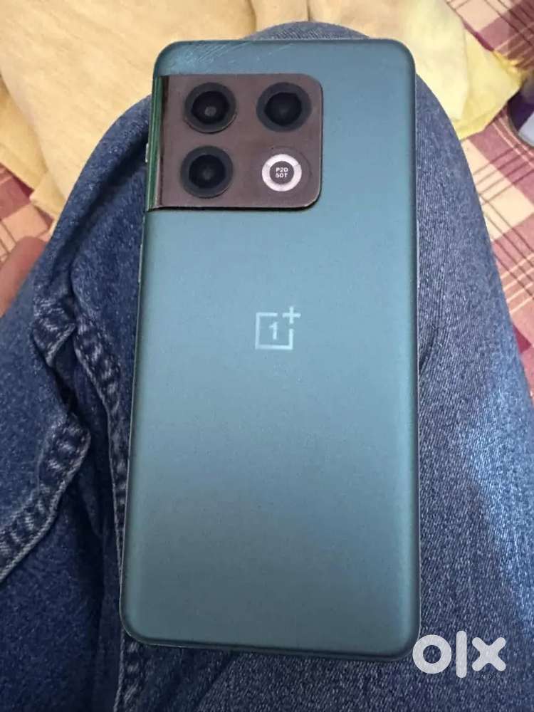 Oneplus 10 pro 5g 16gb ram/ 128 gb storage