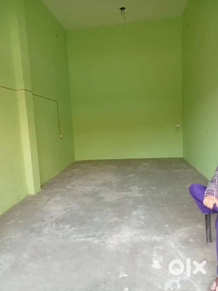 Shop rent me dena hai