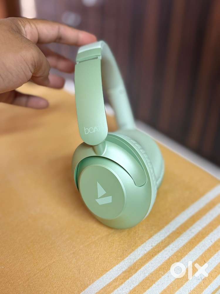 Boat Rockerz 650 Pro New headset- 5 months OLD