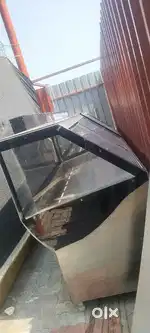 Display mirror box