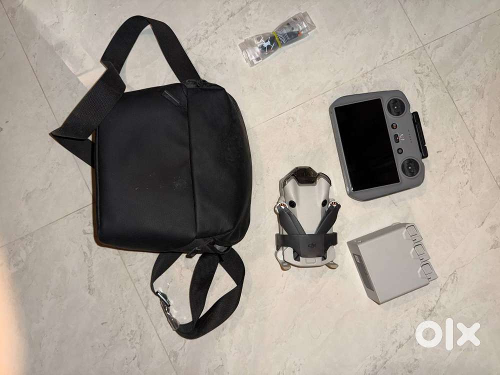 DJI Mini 4 Pro Drone Fly More Combo – Pristine Condition / Hardly Used
