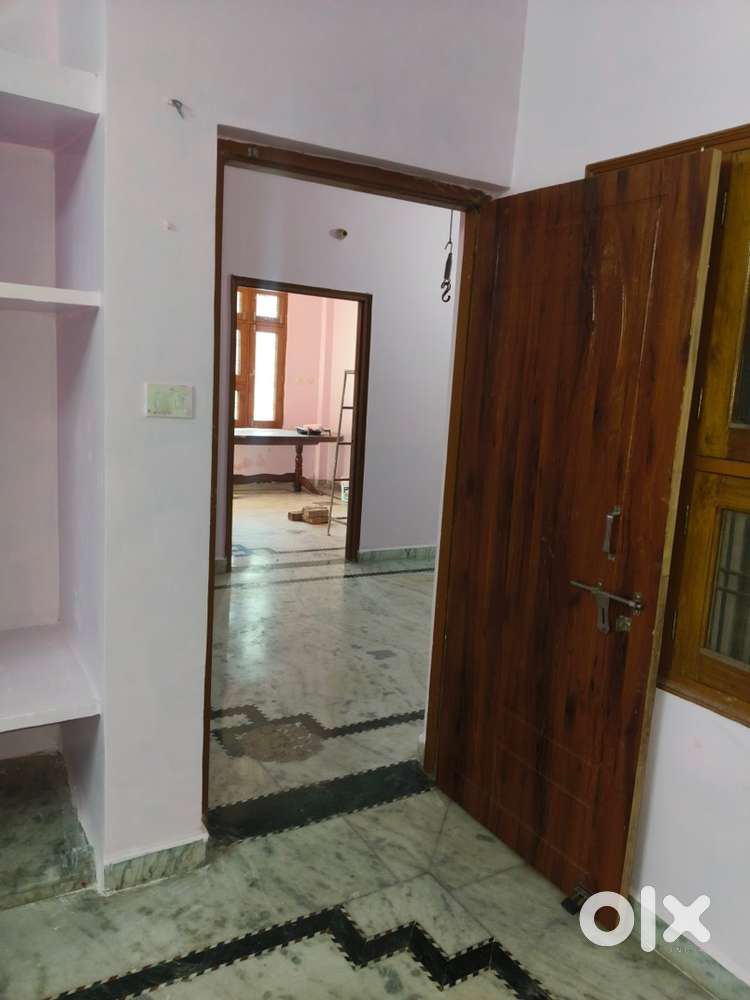 2 BHK house available for rent - Naubasta Kala