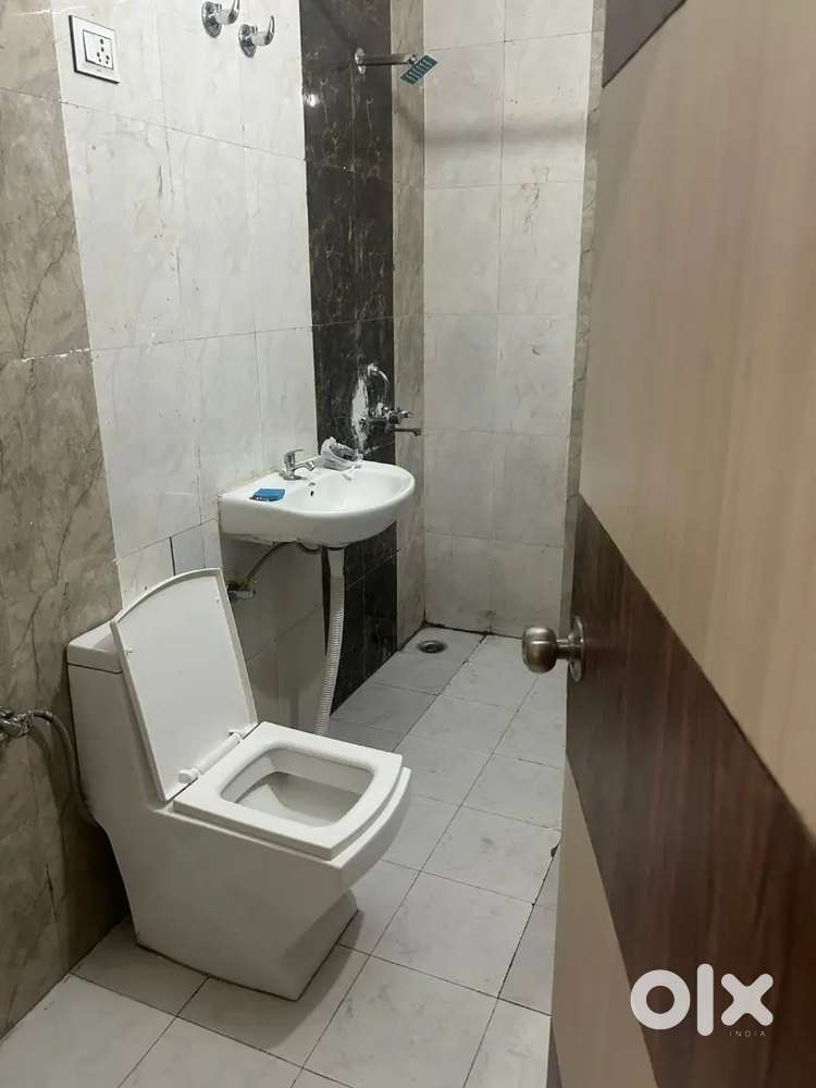 Alpha 2nd PG house Available