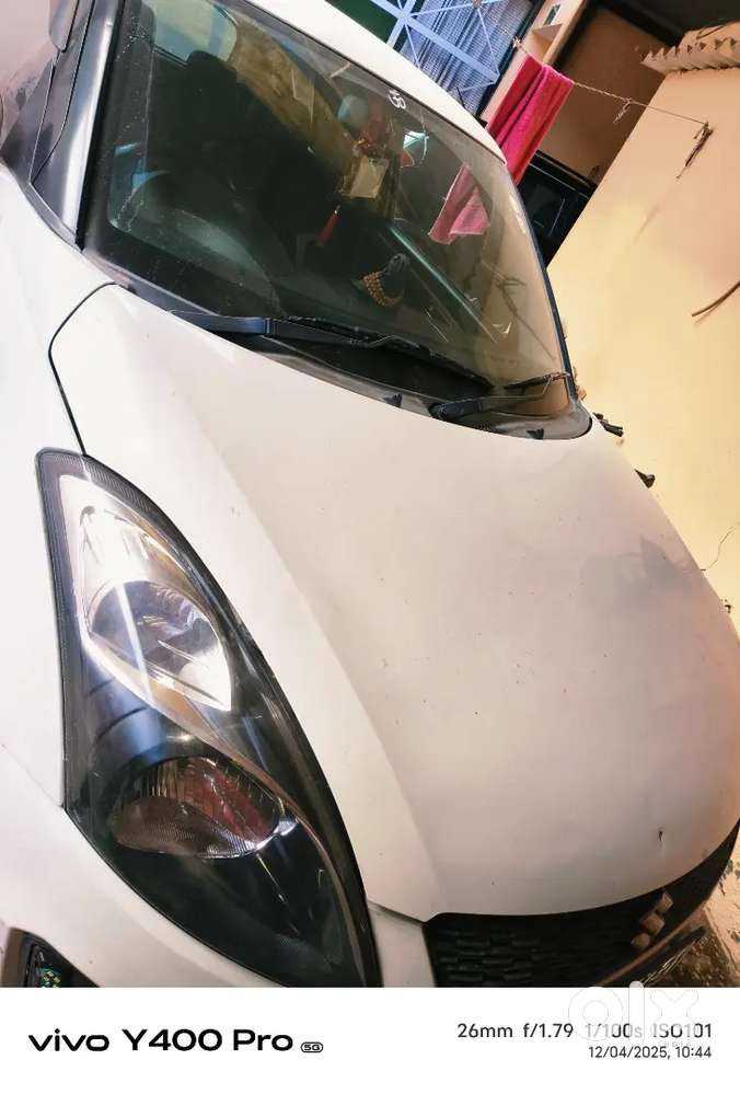 Good condition car CNG fitting 28 ka mileage Roorkee number second own