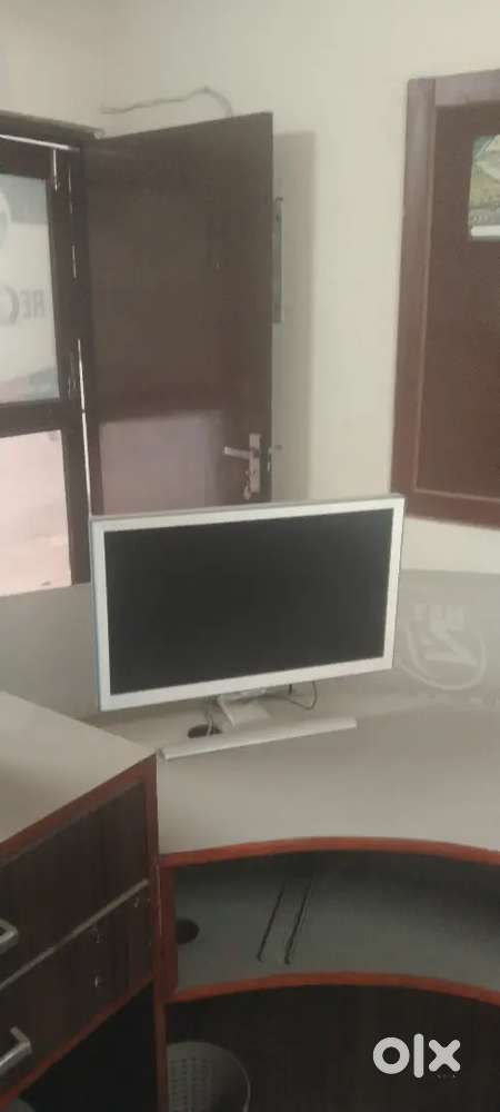 2 duble bed 2 spilit ac 2 gijar 1 fridge 1 aaro 1 dyanig tewal set