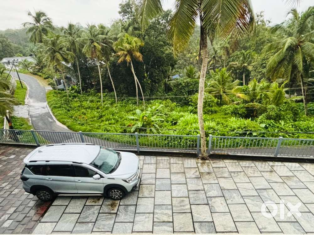 Maruti Suzuki XL6 2022 Petrol Well Maintained