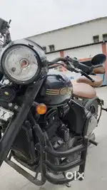 Jawa Perak With Alloy And Backseat