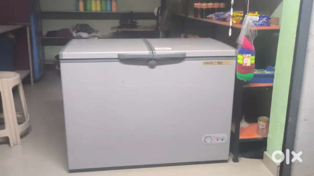 Voltas freezer