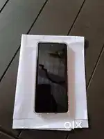 Vivo V40e .8gb 128gb 9 month old