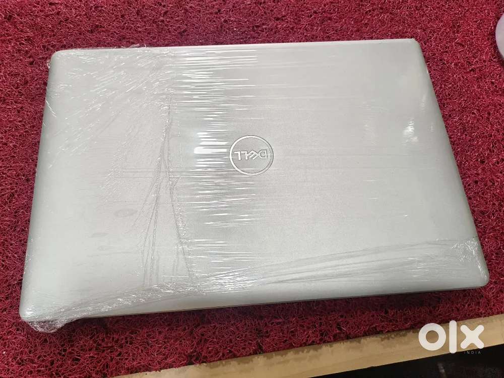 Dell laptop core i3 10th gen Ram 8GB warranty available