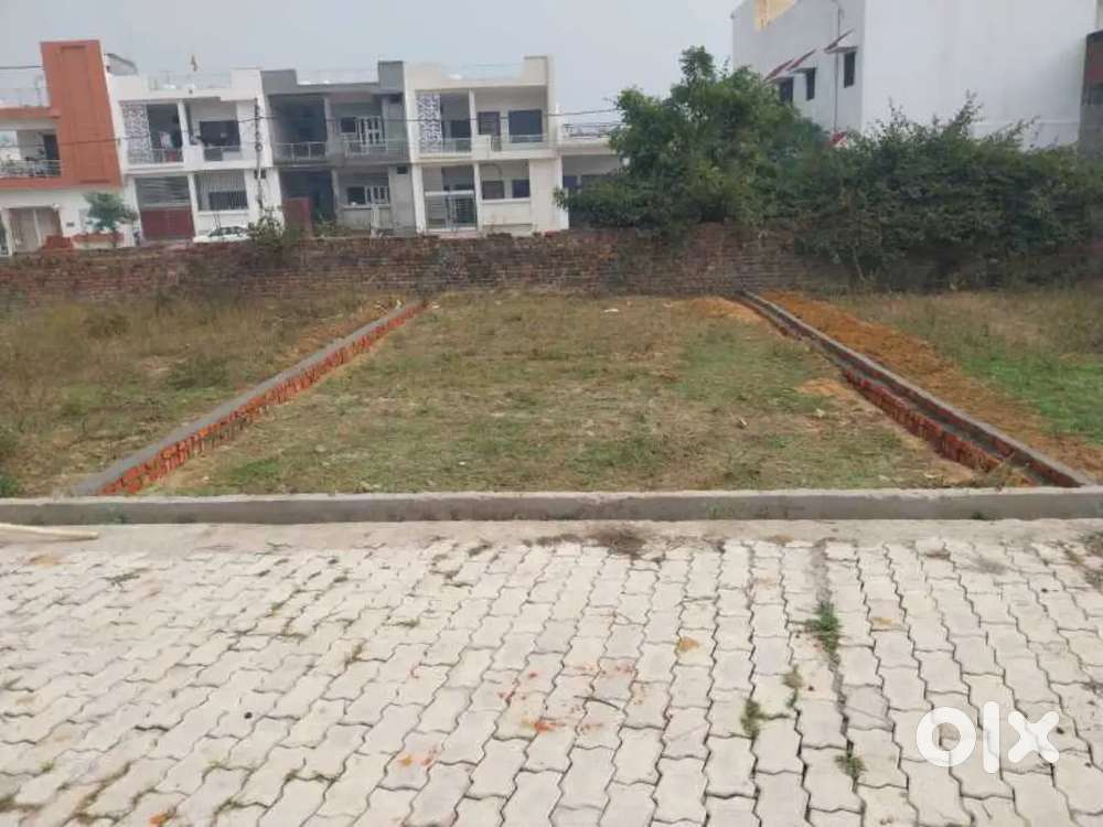 90 Gaj Plot for Sale