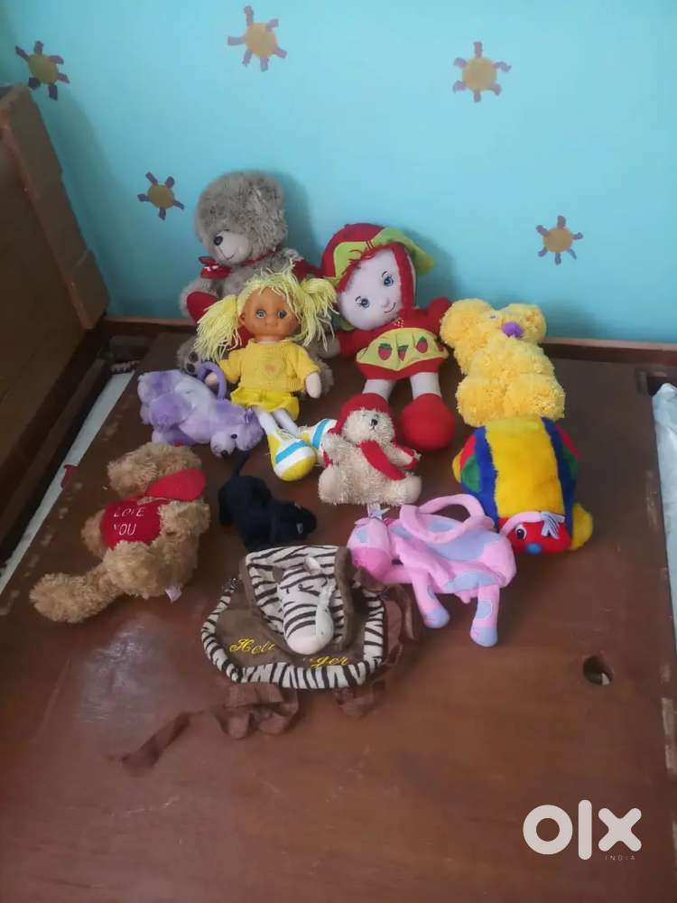 Soft toys 9 to 10 toys in good condition