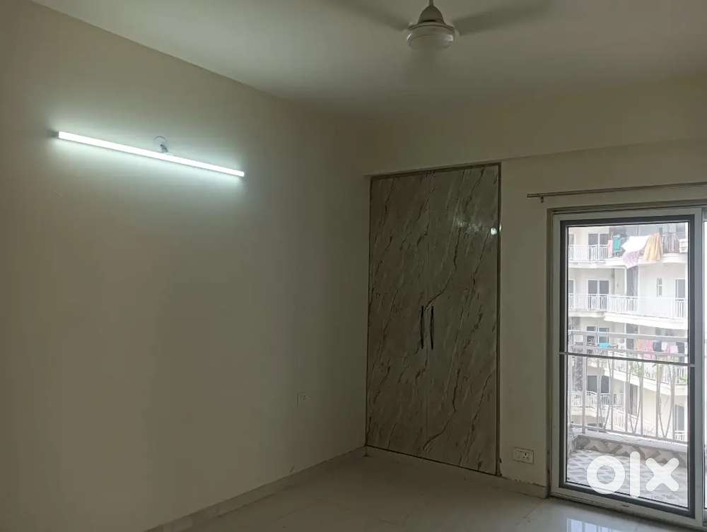 2 plus study brand new flat available in Koyal Enclave Ghaziabad