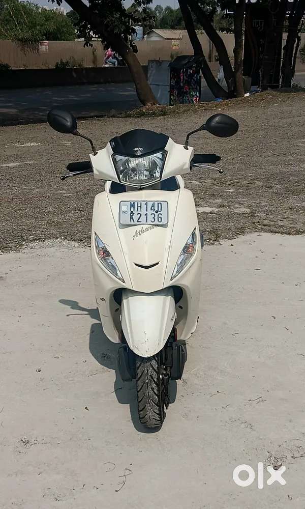 Hero  maestro 110  C C  .  48  AVERAGE TOP CONDITION