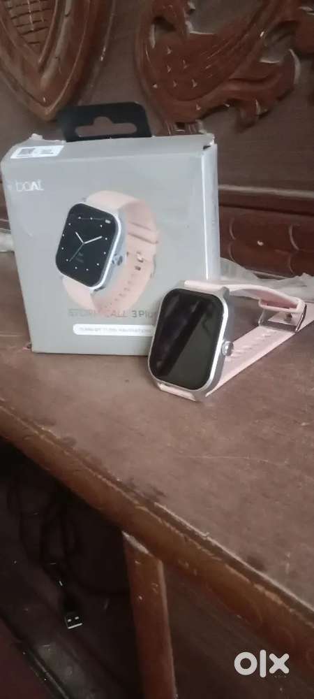Boat Strom call 3 plus smart watch