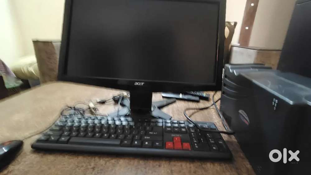 Acer computer assembled 21 inch screen