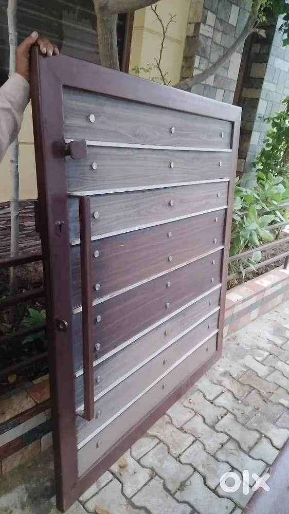 Main gate of house