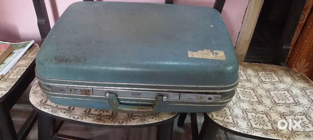 VIP SUIT CASE